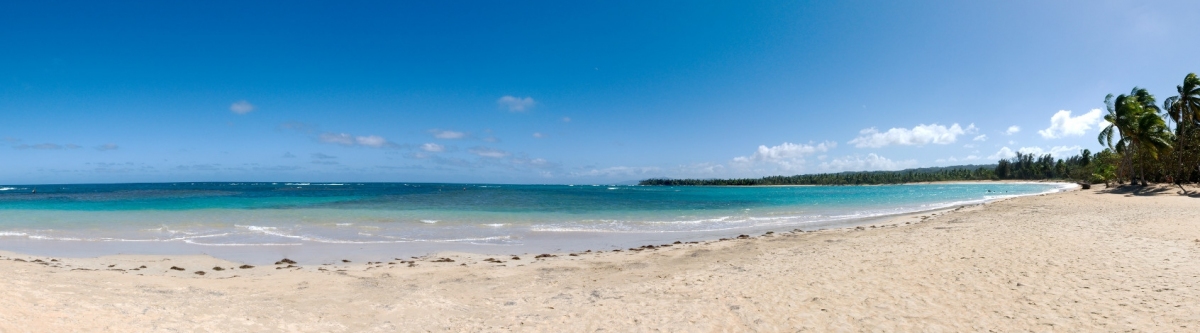 Sky, Sea and Land in Las Terrenas (Šar?nas Burdulis)  [flickr.com]  CC BY-SA 
Información sobre la licencia en 'Verificación de las fuentes de la imagen'